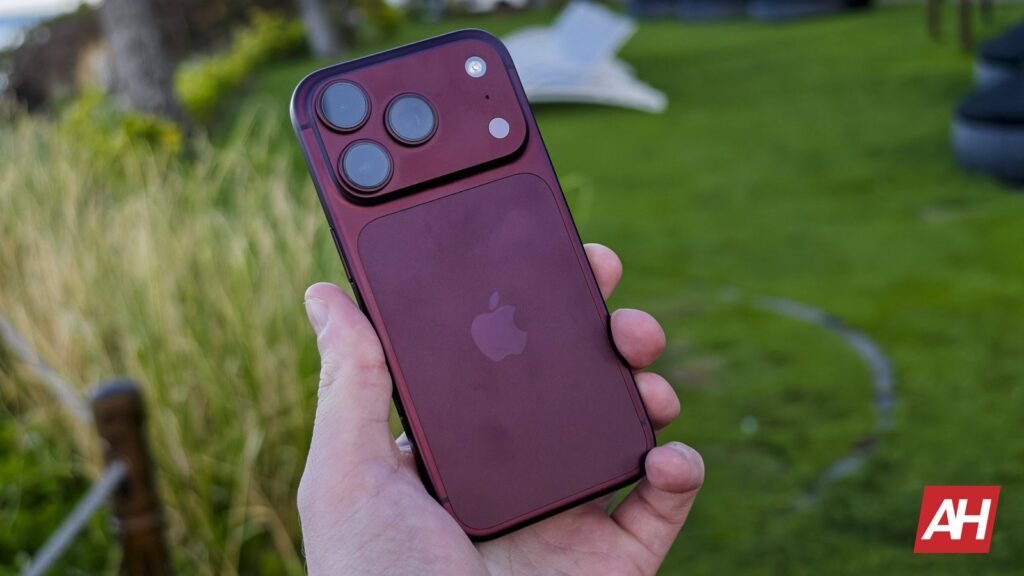 Smartphone Market Took a Brutal Hit in Q3 2026, and Only Apple Avoided the Damage