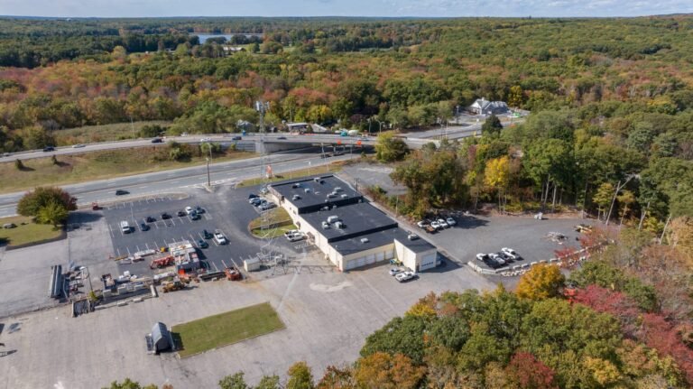 Narragansett Retail Comes to Market for First Time Since 1973