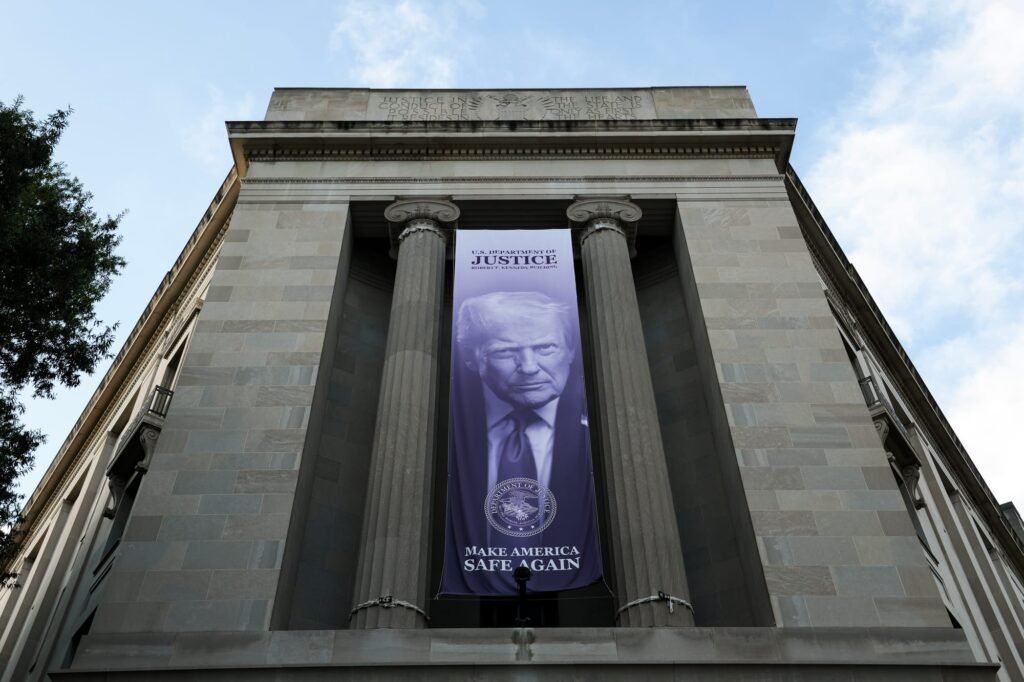 Congressman Calls on Smithsonian to Document Trump’s “Narcissistic Self-Worship”