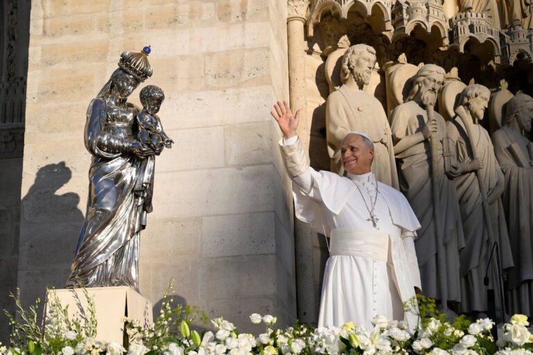 Pope Leo Calls to Save Art From AI