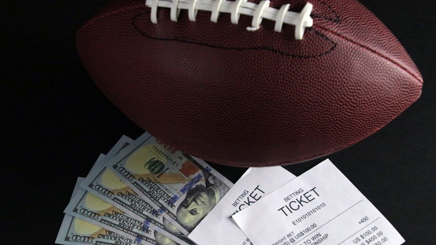 How sports gambling could lead to Trump's next fight with the NFL  