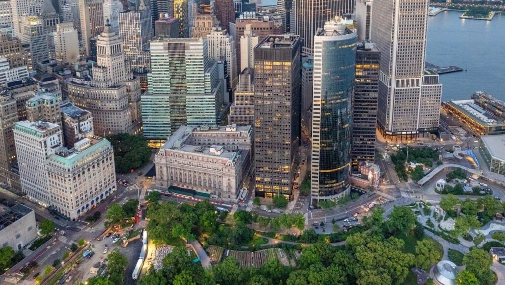 Seward & Kissel Extends 170K-SF Lease with Rudin for 11 Years