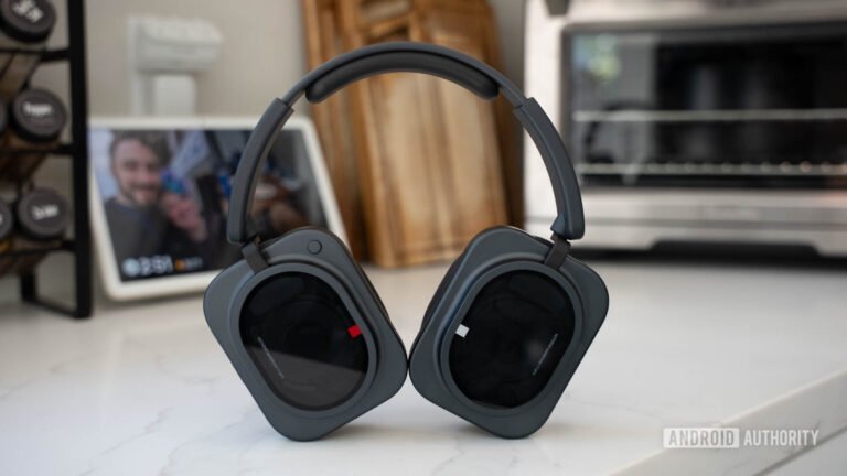 The real reason your high-end Bluetooth headphones don’t sound as good as you’d expect