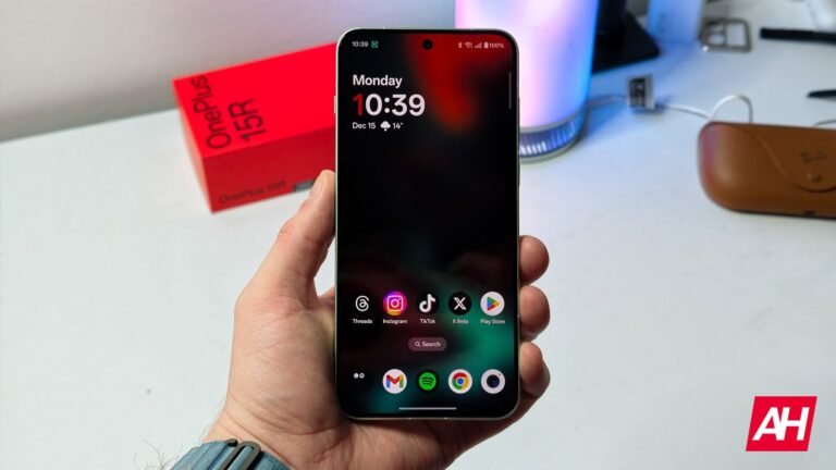 OnePlus Is Reportedly Testing a 240Hz Display, Possibly for the OnePlus 17