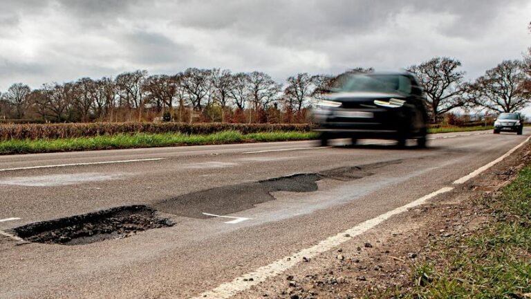 7,000 miles of roads to be resurfaced amid ‘national pothole embarrassment’