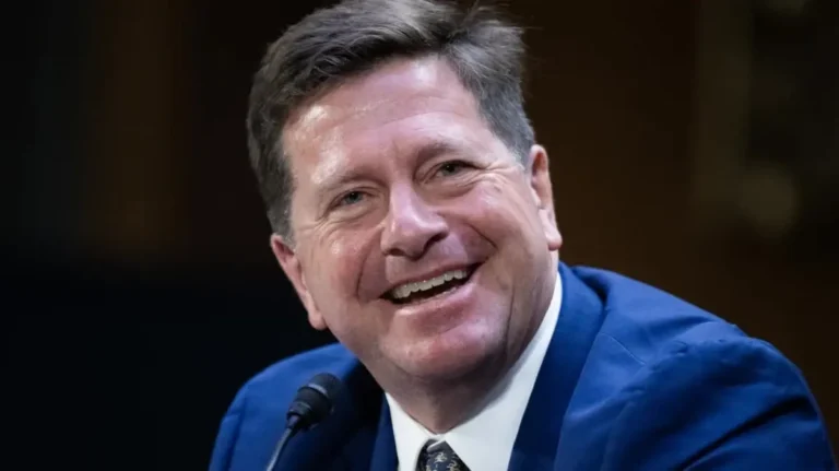 Trump Appoints National Intelligence Chief to Lead New Super Intelligence Force