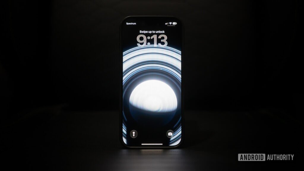 Wallpaper Wednesday: Amazing phone wallpapers for all to share (October 28)