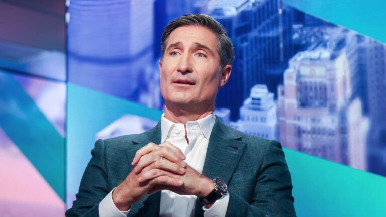 Starbucks CEO Brian Niccol says the company is back. His turnaround comes down to 1 leadership principle