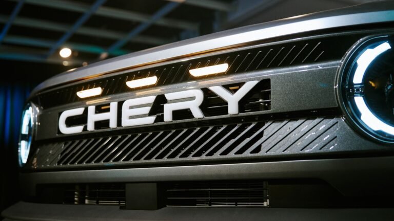 US Automakers Face Dilemma As Chinese Rival Eyes American Factories