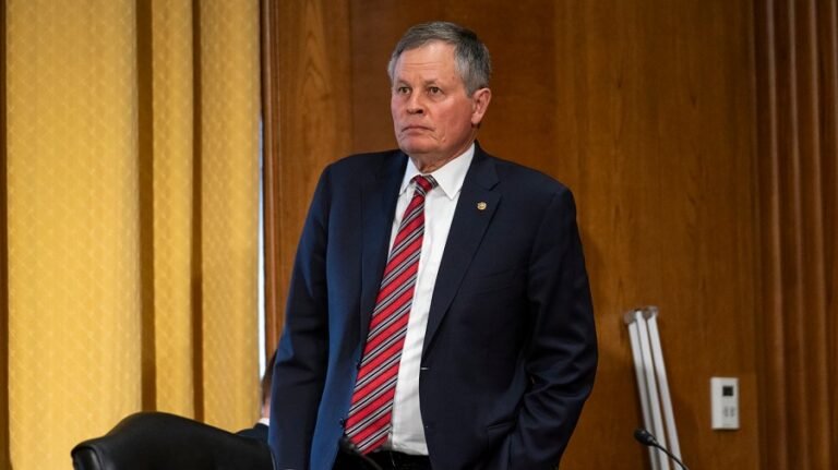 GOP senator says midterms could be like 2006: 'And 2006 was really bad for Republicans'