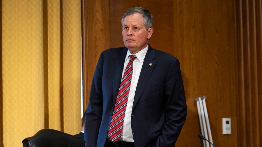 GOP senator says midterms could be like 2006: 'And 2006 was really bad for Republicans'
