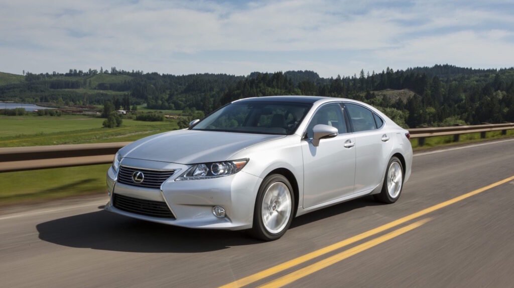 One Brand Rules Consumer Reports' Cheap, Reliable Luxury Car List (It's Not Even Close)
