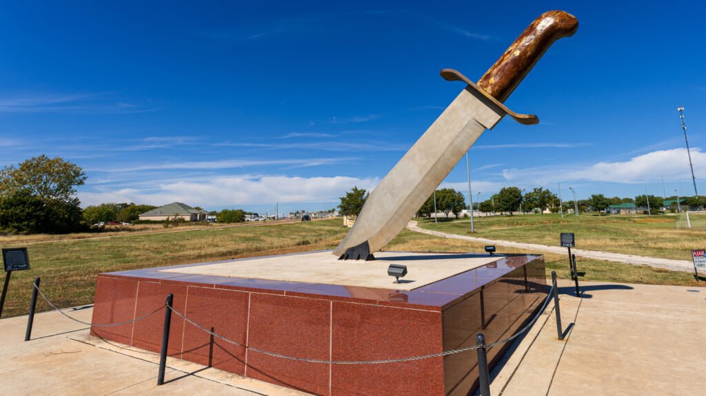 These Are The Odd Roadside Attractions You'll Only See In Texas