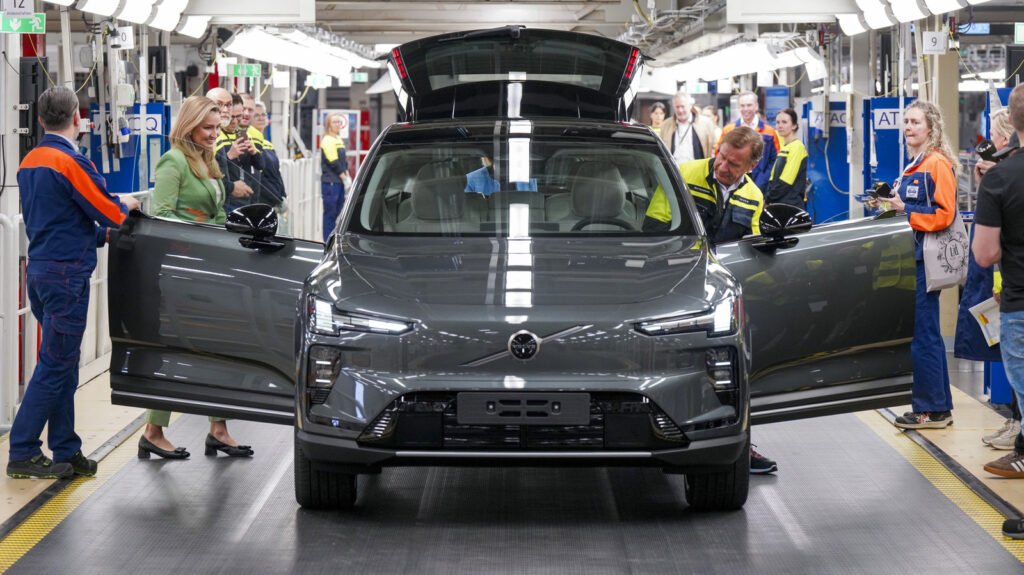 Volvo EX60 Production Snafus Will Hamper U.S. Dealer Inventory Deep Into 2027