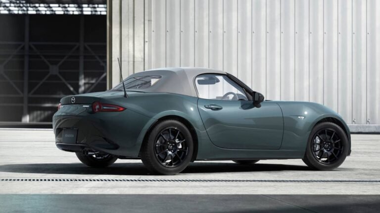 Mazda's New Green Paint Almost Didn't Make It to the MX-5 Miata