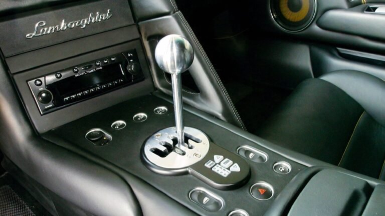 Lamborghini's 1,050-HP Revuelto SV Hybrid V12 Killed The Manual Supercar For Good