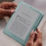 Kindle page-turn buttons are back