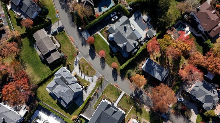 U.S. housing market officially hits 4 years of historically low resale turnover