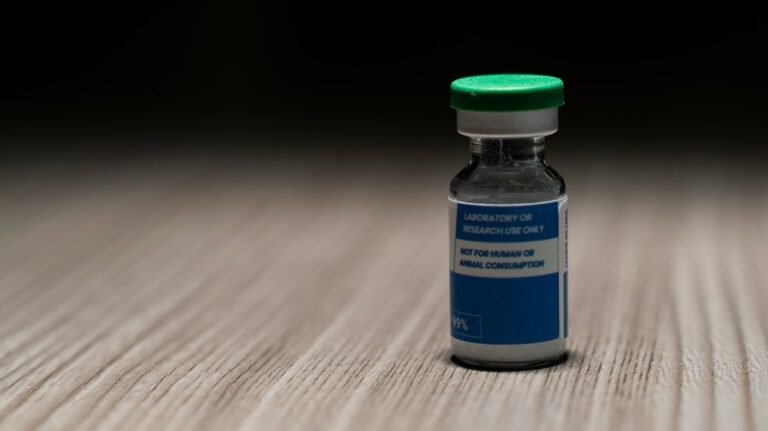 FDA advances peptide push to White House