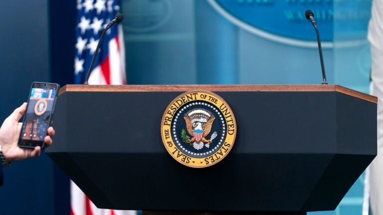 Judge extends order allowing CNN, Politico, MS NOW White House press access