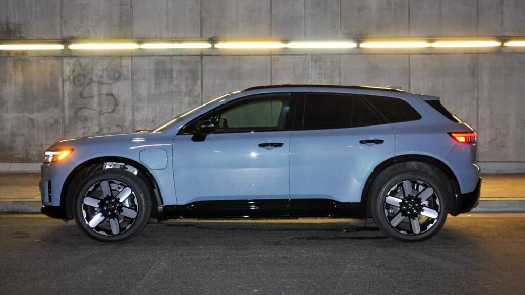 Honda Wants EVs to Charge Wirelessly at 74 MPH