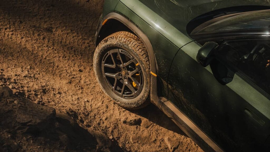 Rivian Deliveries Jump 46%, but Its Stock Falls as Tesla Stock Jumps