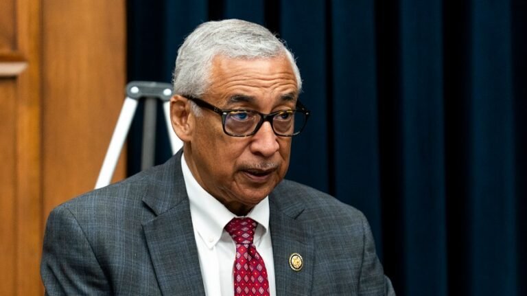 House Dem seeks IG investigation of HHS claims in DOGE lawsuits