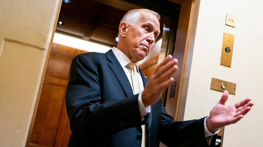 Tillis defends insulting Trump officials: 'I stand by all that'