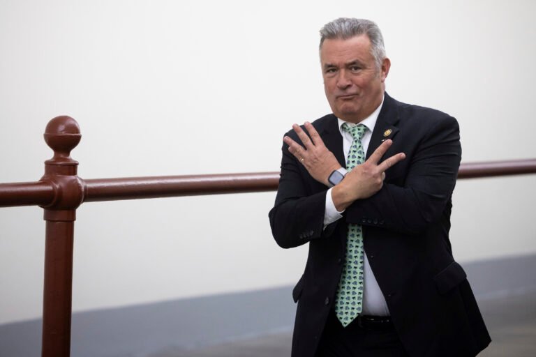 GOP defense hawks break with Trump ahead of the midterms