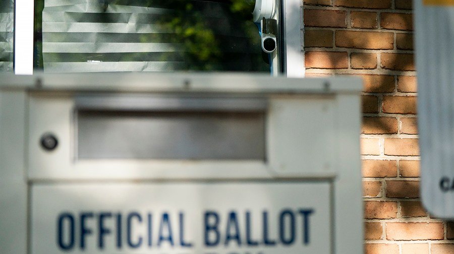 The midterm legal fight is already here